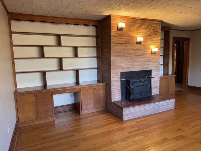 Foto del edificio - 5804 Elkin Hwy