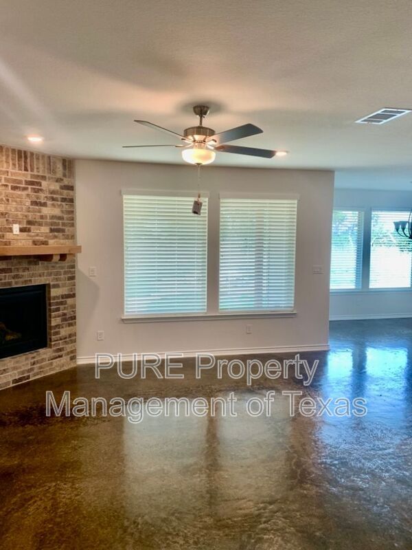 Foto del edificio - 2814 Lost Oak Cove