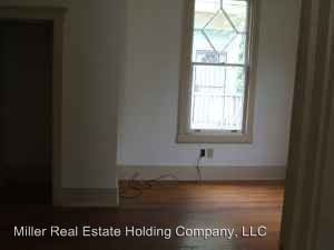 Building Photo - 610 W 37th St
