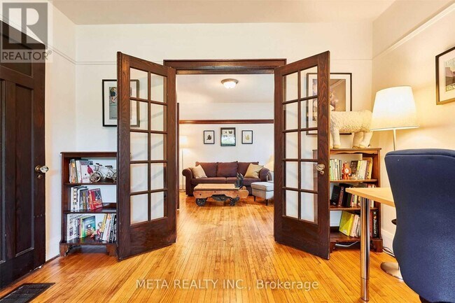 Building Photo - 22 Freeman St