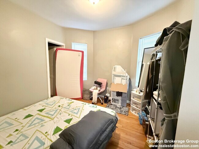 Foto del edificio - 3977 Washington St