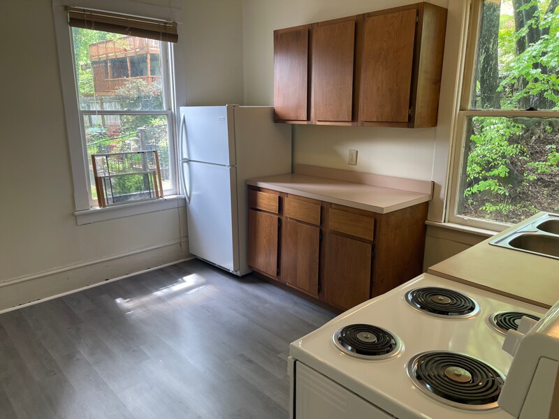 239 N Thomas St Unit 2A, Bellefonte, PA 16823 Room for Rent in Bellefonte, PA