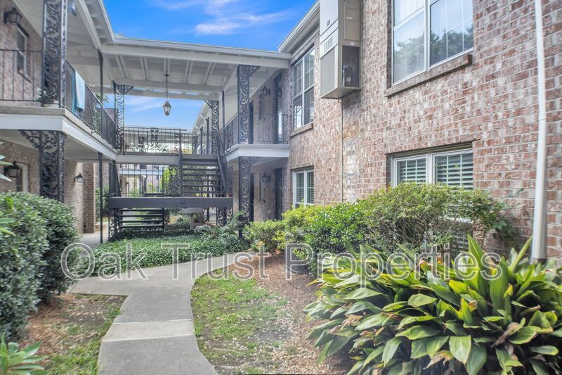 Foto principal - 874 Colony Dr