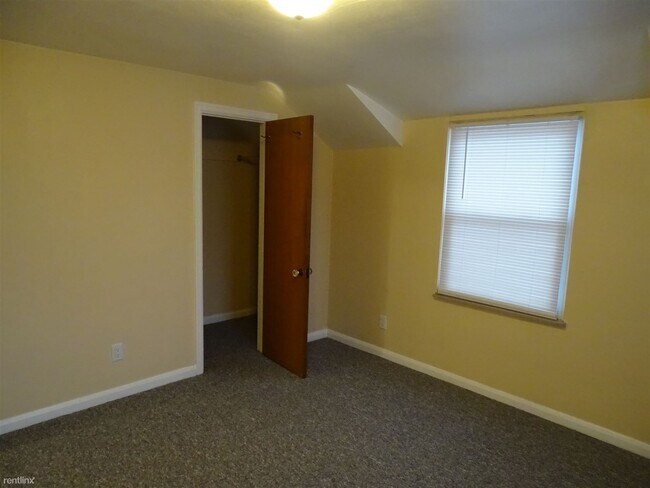 Foto del edificio - 2 br, 1.5 bath Townhome - 1112 W Maumee St