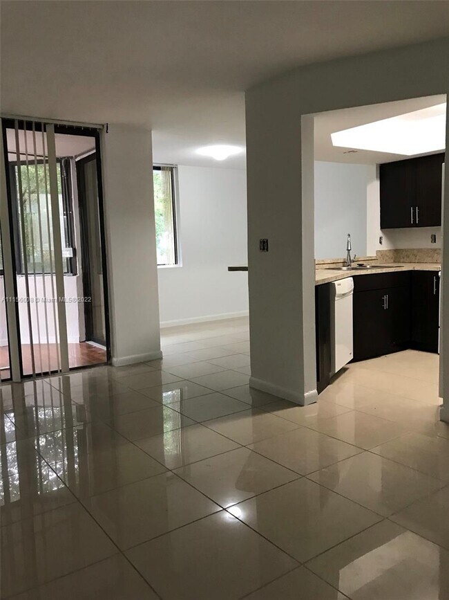 Foto del edificio - 8335 SW 152nd Ave