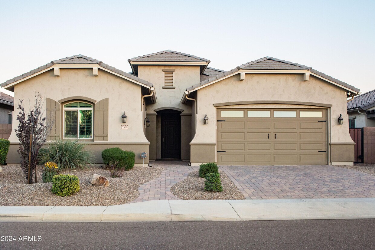 Foto principal - 6331 S Fresno St