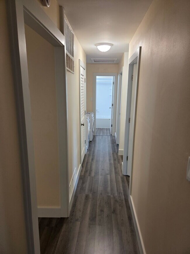 Foto del edificio - 21836 Orion Ave