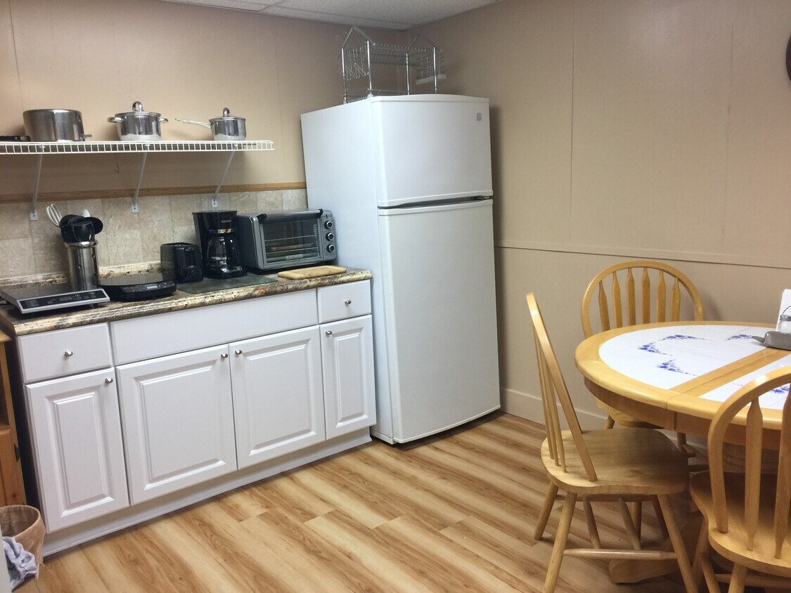 4311 Edwinstowe Ave Unit House Apartment, Colorado Springs, CO 80907