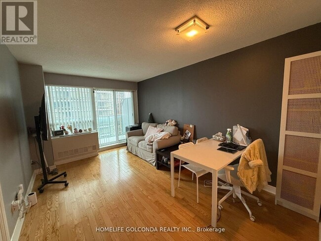 Photo du bâtiment - 31 Bales Ave