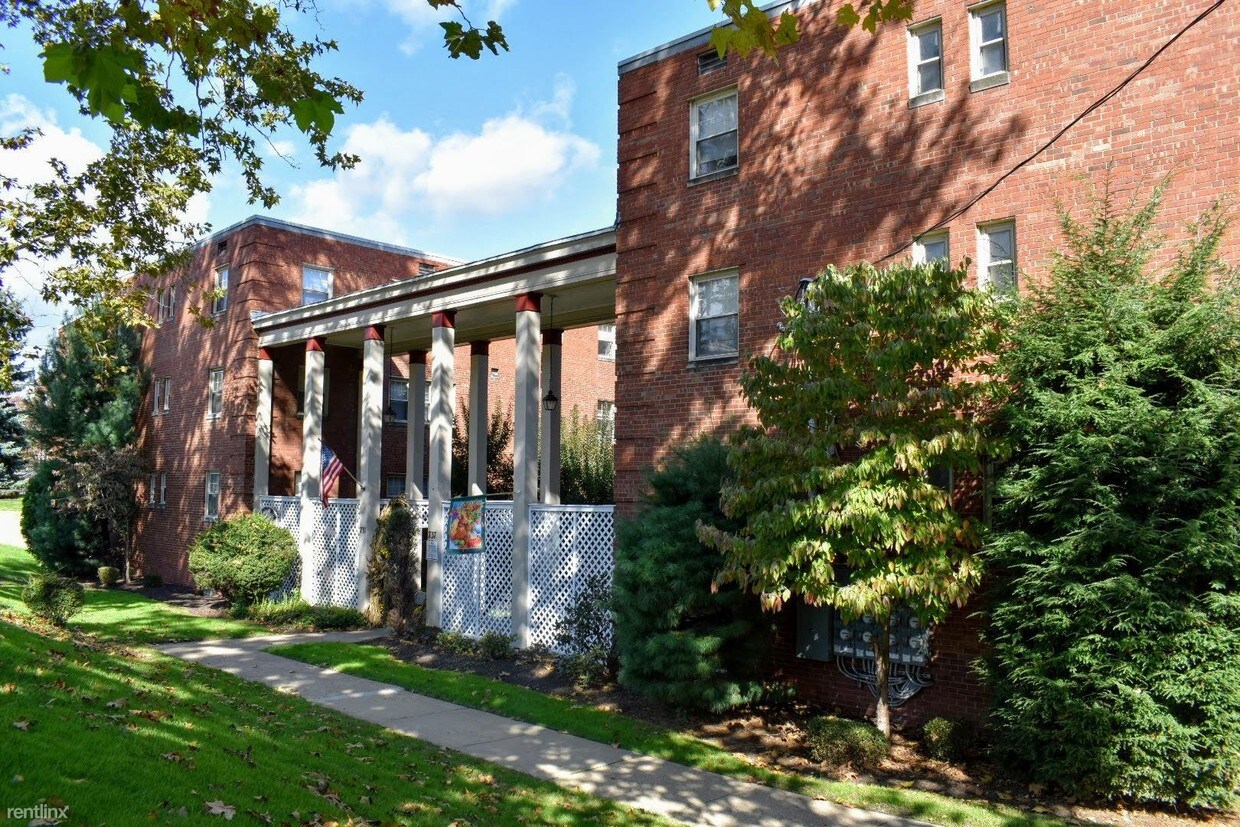 Primary Photo - 1 br, 1 bath Apartment - Chestnut Manor - 1BR