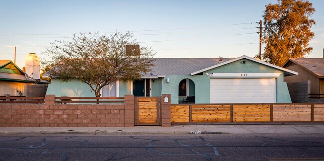 Building Photo - 4127 N 79th Dr