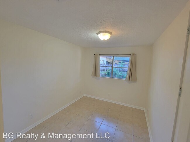 Building Photo - 3 br, 1.5 bath House - 1209 Sage Drive