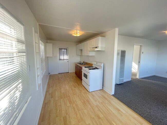 Foto del edificio - 1324 Longbranch Ave