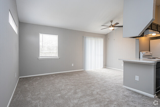 1HAB, 1BA - 550 ft² - Covington Square Apartments