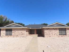 Building Photo - 4334 Ridgecrest Cir