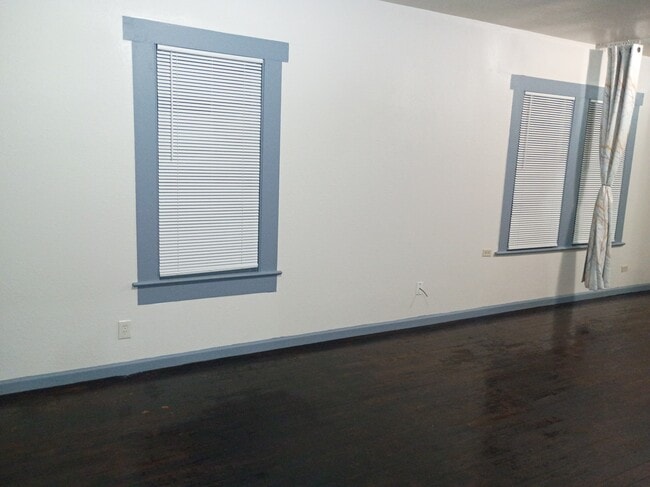 Building Photo - 719 Rigsby Ave