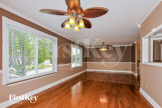 Foto del edificio - 12207 Turkey Creek Ct