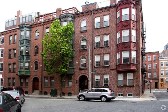 Building Photo - 65 N Margin St