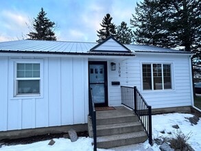 Building Photo - 1304 5th Ave E