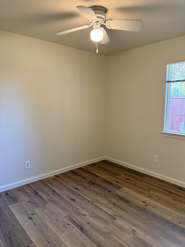 Building Photo - 101 Tabor Ave