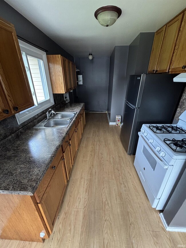 Building Photo - 2818 Drexel Ave