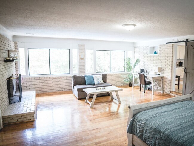 Foto del edificio - 1401 20th Ave NE