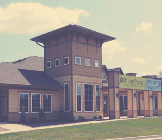 St. Joe Place Rentals Fort Wayne, IN