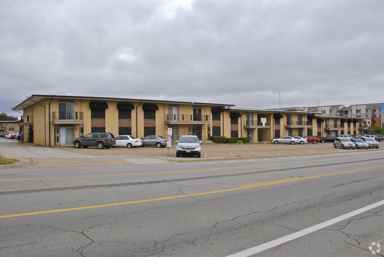 Foto del edificio - 305 Summit Ave