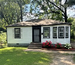 Building Photo - 1077 Parkland Rd