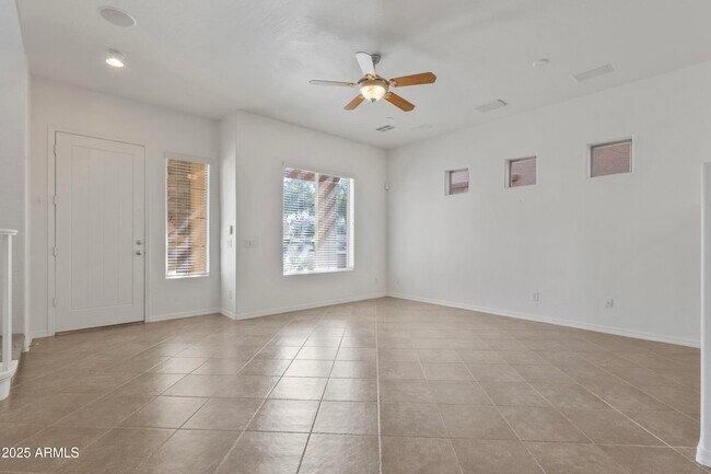 Building Photo - 785 W Village Pkwy