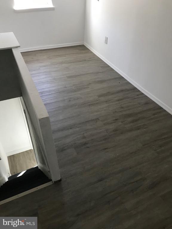 Foto del edificio - 4832 E Roosevelt Blvd