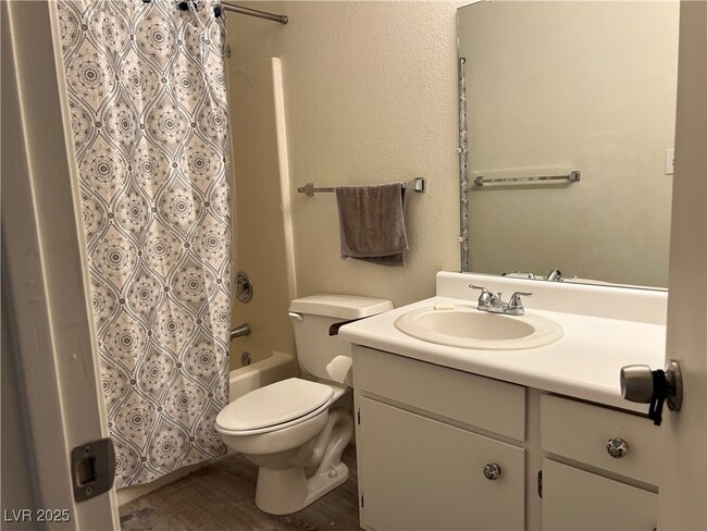 Building Photo - 2064 Mesquite Ln