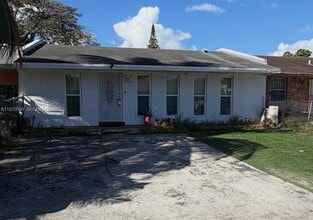 Building Photo - 19454 NW 29th Ct