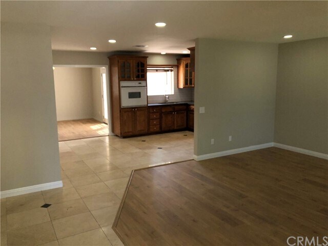 Building Photo - 2981 Summerfield Ln