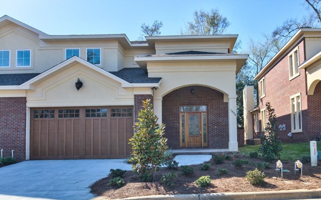 Foto principal - 1806 Ashley Hall Way