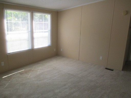 Building Photo - 173 Peninsula Manor Rd