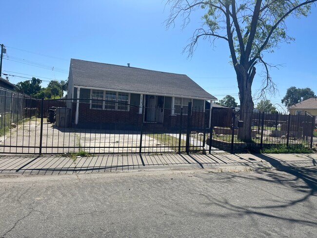 Building Photo - 3918 Branch St