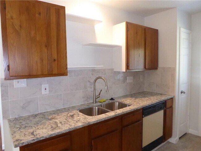 Foto del edificio - Available October: Well maintained Gracywo...