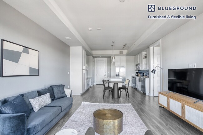 Building Photo - 10727 Domain Dr