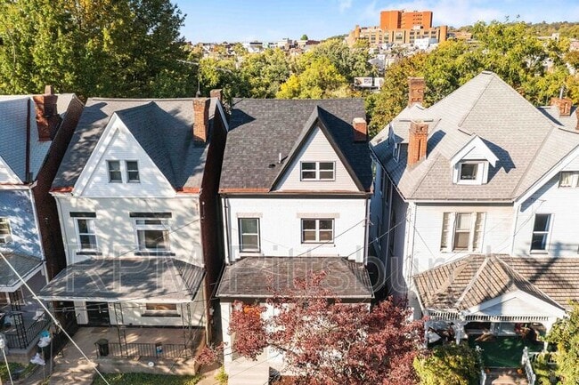 Foto del edificio - 161 Morewood Ave