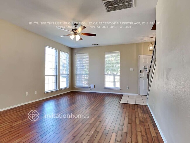 Foto del edificio - 1233 Juniper Ln