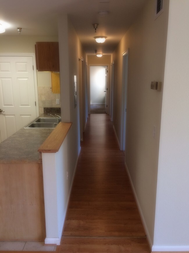 The Crossroads Apartments Charlottesville, VA