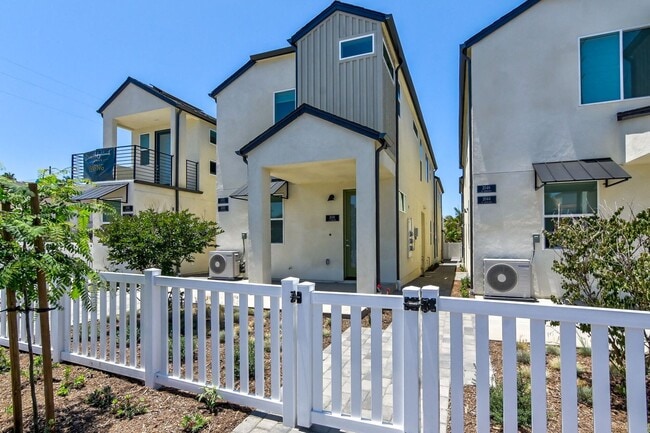 Interior Photo - Division & Highland Rowhomes