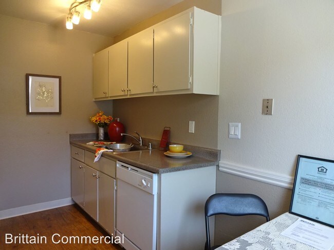 Foto del edificio - 2548 Walnut Ave
