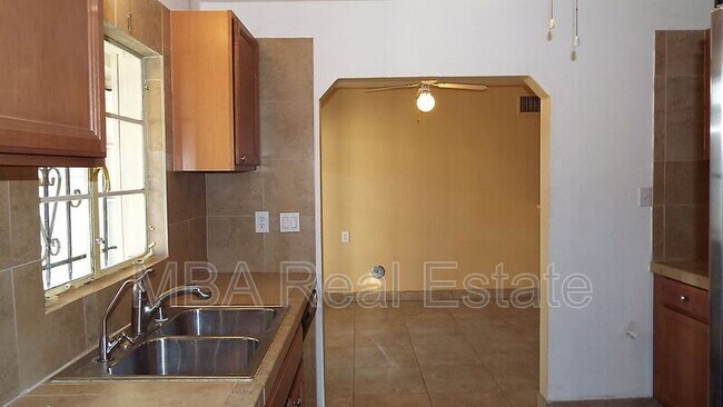 Building Photo - 4331 N 20th St