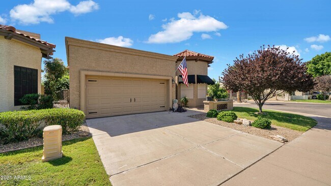 Building Photo - 10503 E Fanfol Ln
