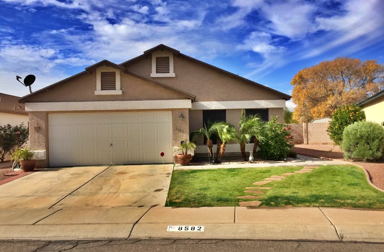 8582 N 110th Dr, Peoria, AZ 85345 House Rental in Peoria, AZ