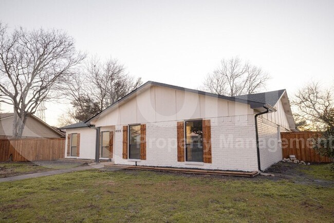 Building Photo - 4105 Aralia St