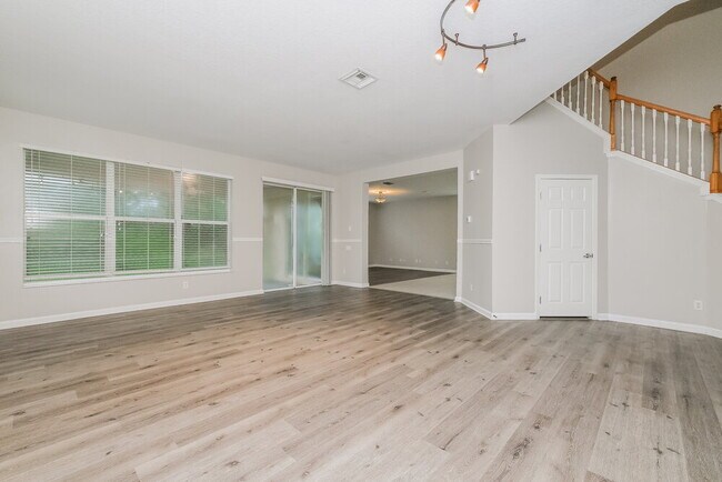 Foto del edificio - 5810 100th Ave E