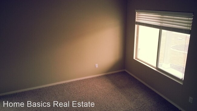 Building Photo - 3 br, 3 bath House - 573 S Olive Place